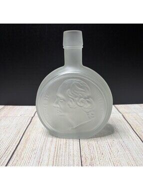 Vtg Wheaton/Nuline George Washington Commemorative Decanter-Frosted Glass